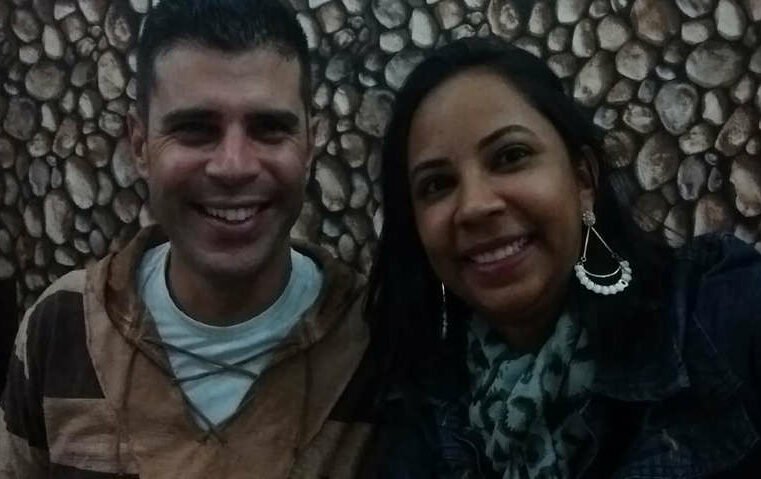 Policial mata esposa a tiros e tira a própria vida em motel de Juiz de Fora