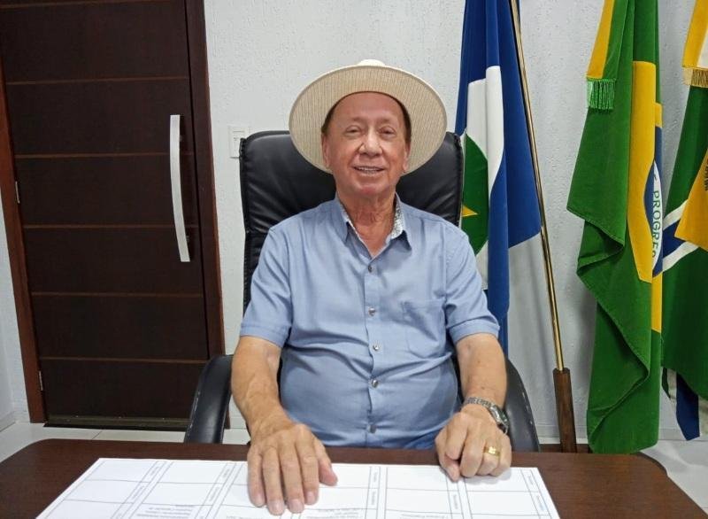 Prefeito proíbe aulas de educação sexual em escolas de Sinop