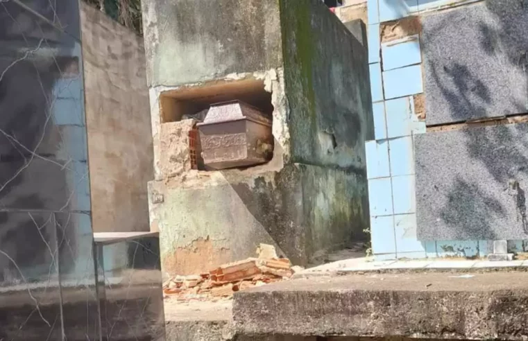 Homem remove caixão com corpo sepultado em jazigo de sua família