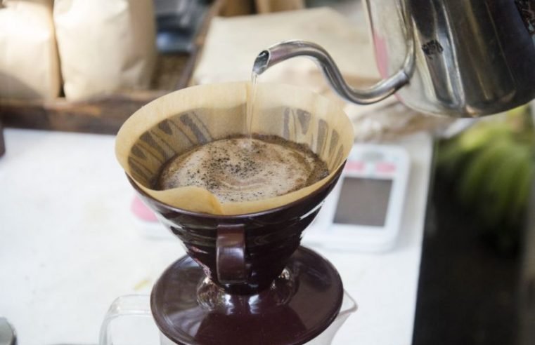 Crianças de até 12 anos não devem beber café, aponta associação médica