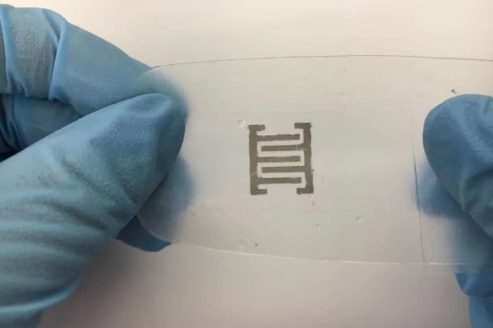 Cientistas criam curativo eletrificado que acelera a cicatrização e mata bactérias