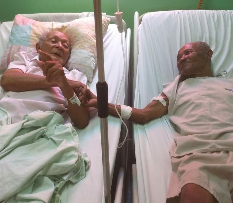 Hospital de Taperoá promove encontro de dois pacientes irmãos que não se viam há mais de 15 anos