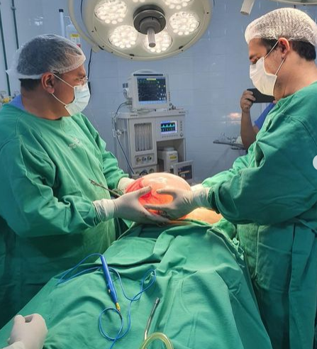 Médicos retiram cisto de 5 kg do ovário de idosa durante cirurgia de emergência no PI