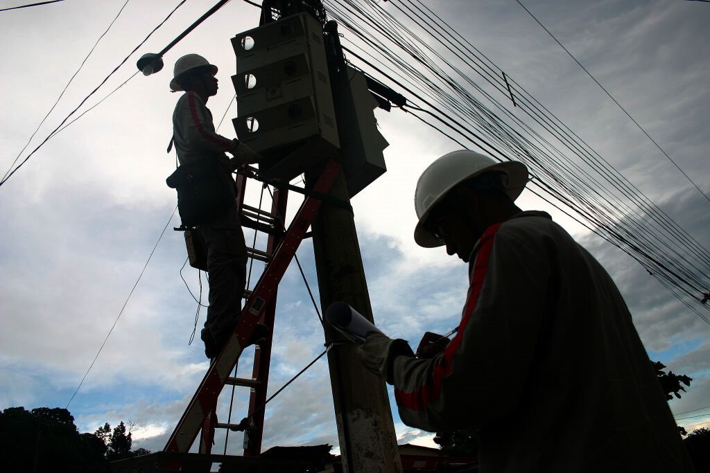 Projeto proíbe troca de medidores e padrões de energia sem aviso prévio