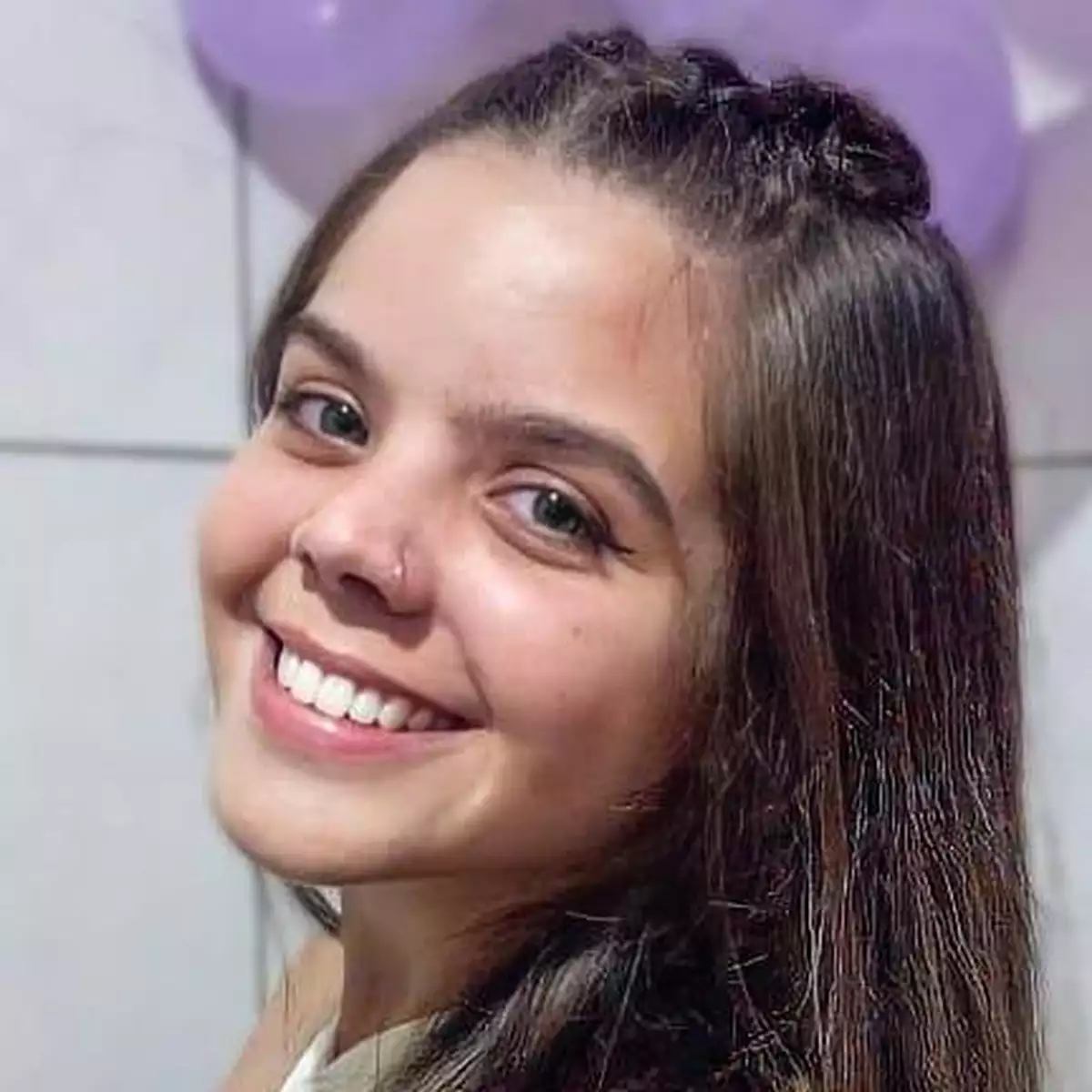 Família suspeita que morte de jovem tenha relação com anticoncepcional