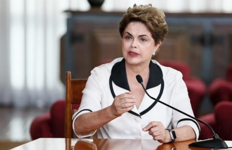 Dilma pode receber quase R$ 300 mil na presidência do Banco do Brics