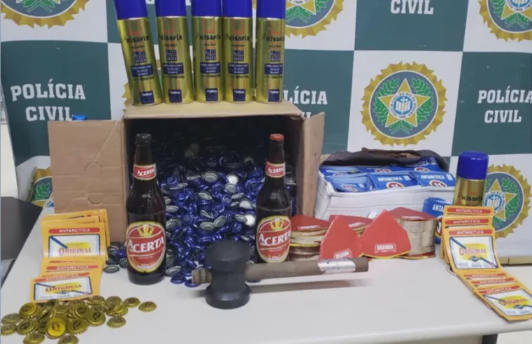 Galpão de falsificação de cerveja é fechado no Rio; rótulos e até tampinhas eram trocados