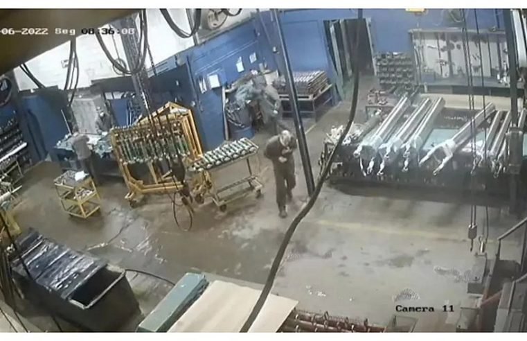 Funcionário é morto por supervisor após tomar café durante expediente