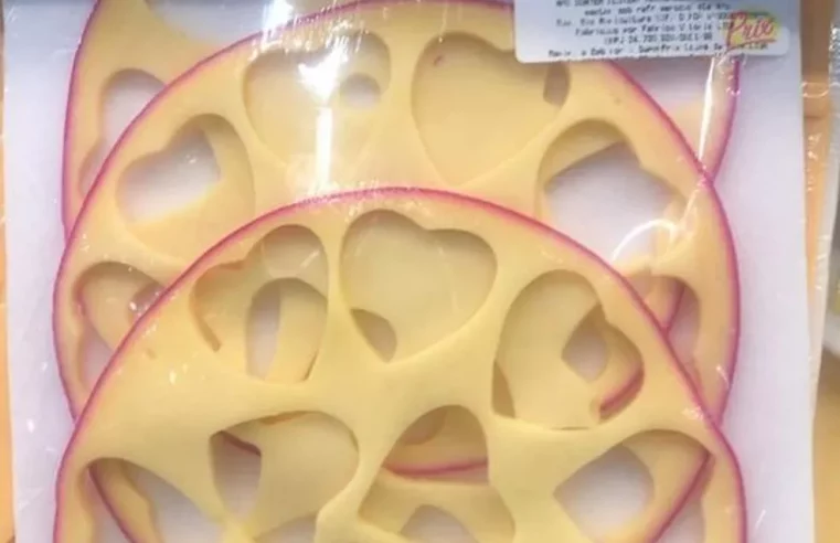 Mercado no Rio vende três fatias de queijo com furos de corações a quase R$ 10 e gera revolta na internet