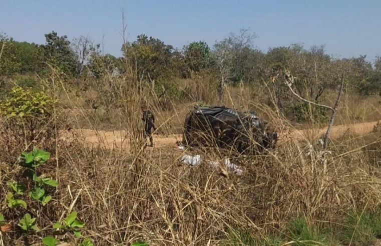 Viatura da PCE capota e policias e presos ficam feridos