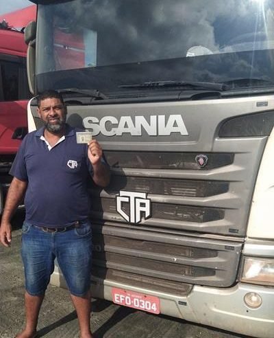 Bandidos roubam caminhão e sequestram motorista que está desaparecido há 12 horas