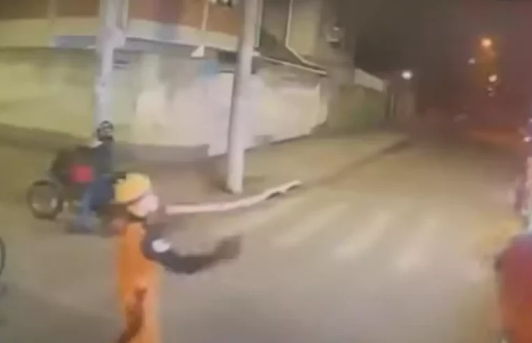 Homem vestido de “Naruto” é morto por engano em trenzinho