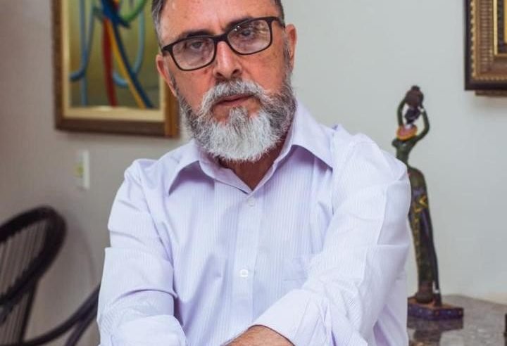 Psicólogo hipnotizava vítimas antes de estuprá-las em sessão de terapia, diz polícia