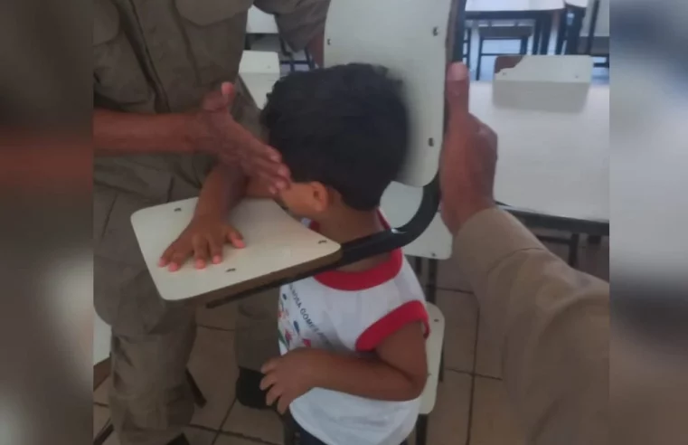 Criança de 3 anos fica com cabeça presa em carteira escolar no entorno do Distrito Federal