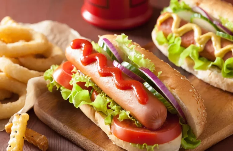 Vendedora de hot dog usa música erótica para espantar clientes da concorrente em Corumbá