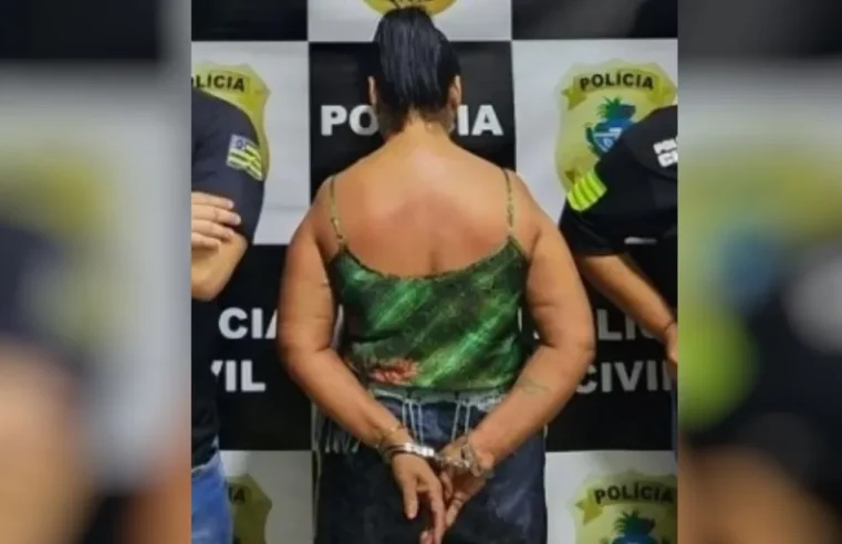 Dona de prostíbulo é presa suspeita de exploração sexual de gêmeas adolescentes, em Jaraguá