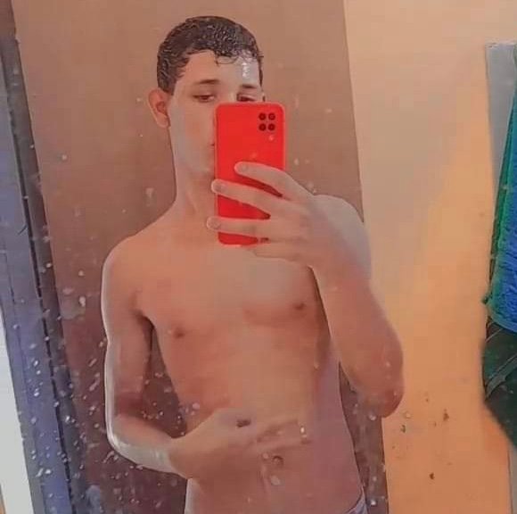 Adolescente de 17 anos é encontrado morto dentro de casa em Várzea Grande