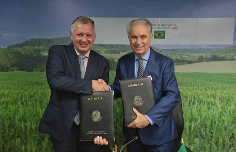 Brasil e Paraguai assinam acordo para ações conjuntas na área de saúde animal