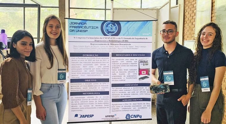 Alunos transformam máscaras descartáveis em plástico