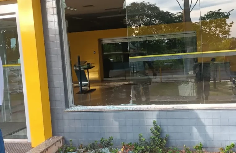 Polícia descobre furto a banco e flagra quadrilha; dois suspeitos morreram em troca de tiros