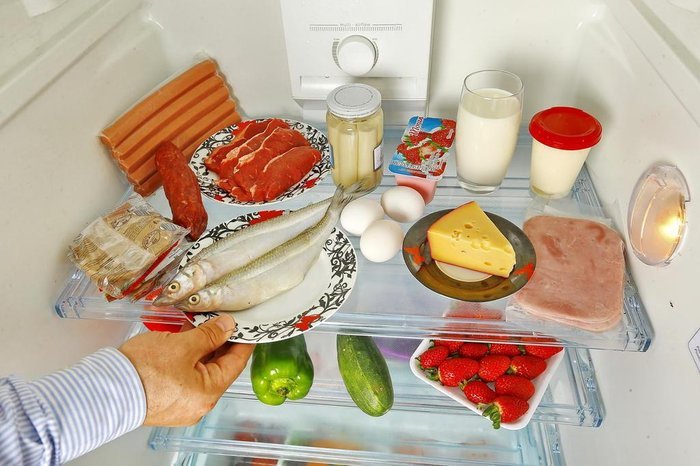 ‘Cheiro de cadáver’ invade prédio e vira mistério na web, mas no fim era comida estragada