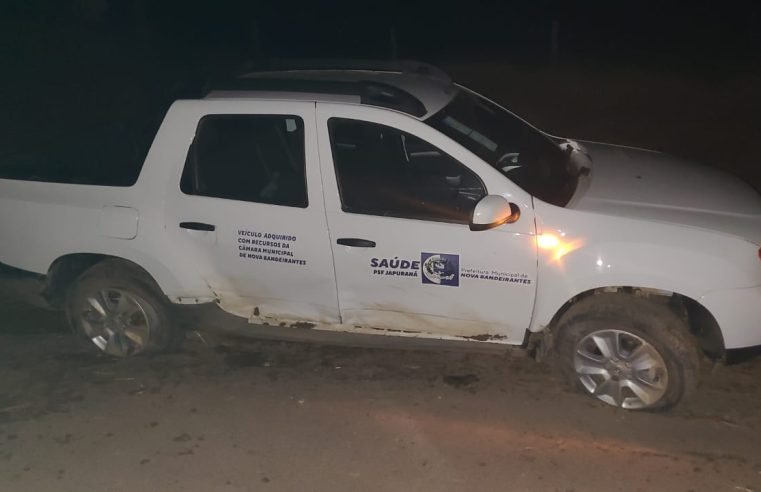 Veículo da prefeitura de Nova Bandeirantes que transportava pacientes sai de pista na MT-208