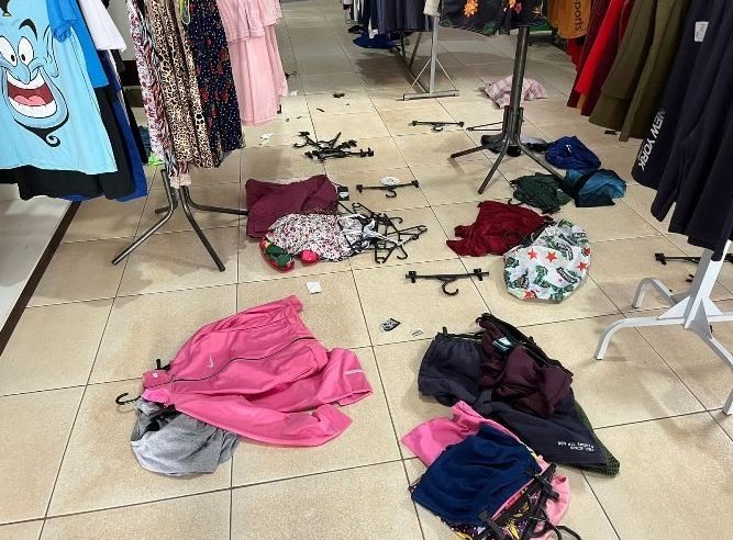 Ladrão defeca, mija, troca de roupa, faz as malas e foge, após invadir loja em Sorriso