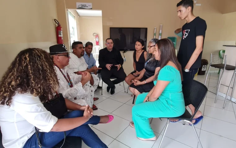 Intolerância: candomblecista é impedido por familiares evangélicos de velar companheira