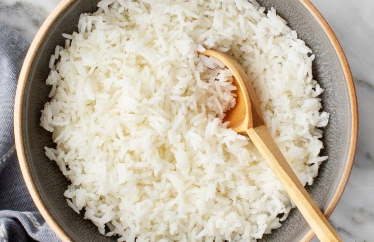 Mulher que comprou arroz com larvas para ‘date’ deverá ser indenizada em R$ 5 mil em MG