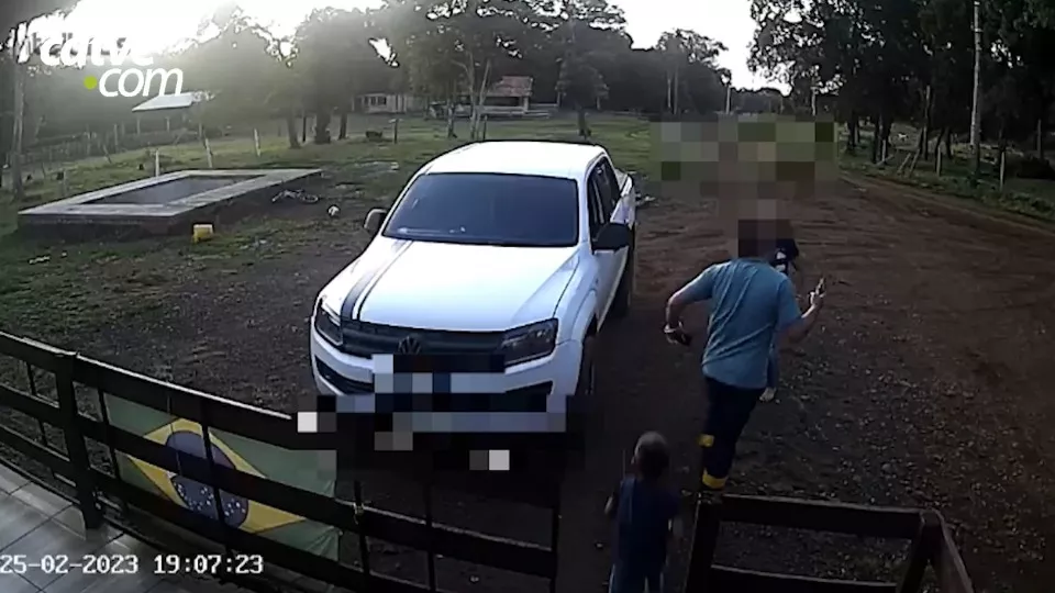 Homem atira e dá chute contra esposa em distrito de Guarapuava