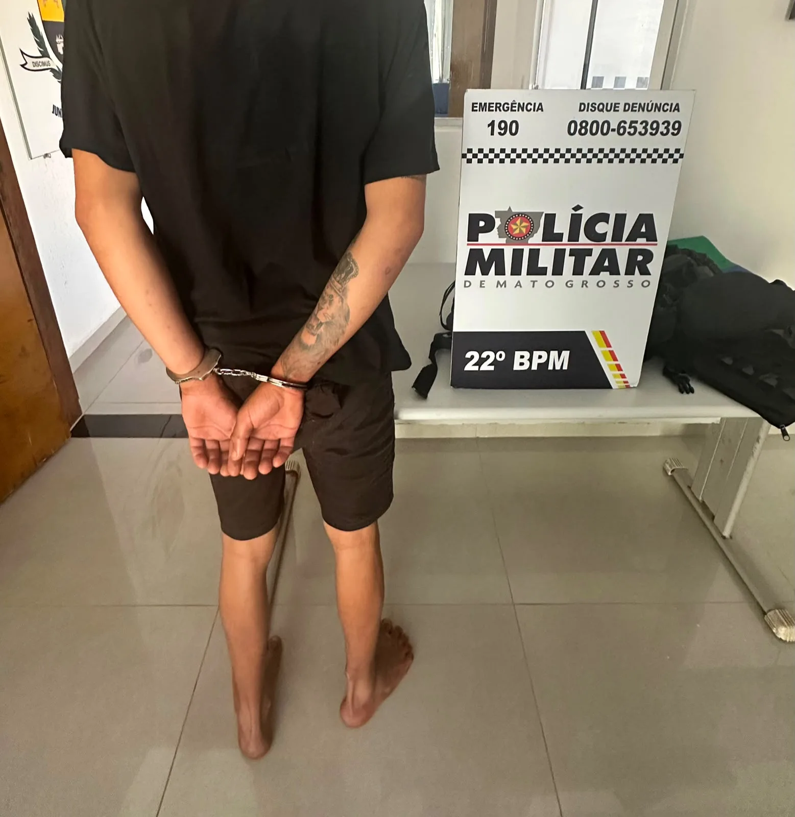 Jovem é preso suspeito de atirar em colega durante trajeto para garimpo em Peixoto de Azevedo