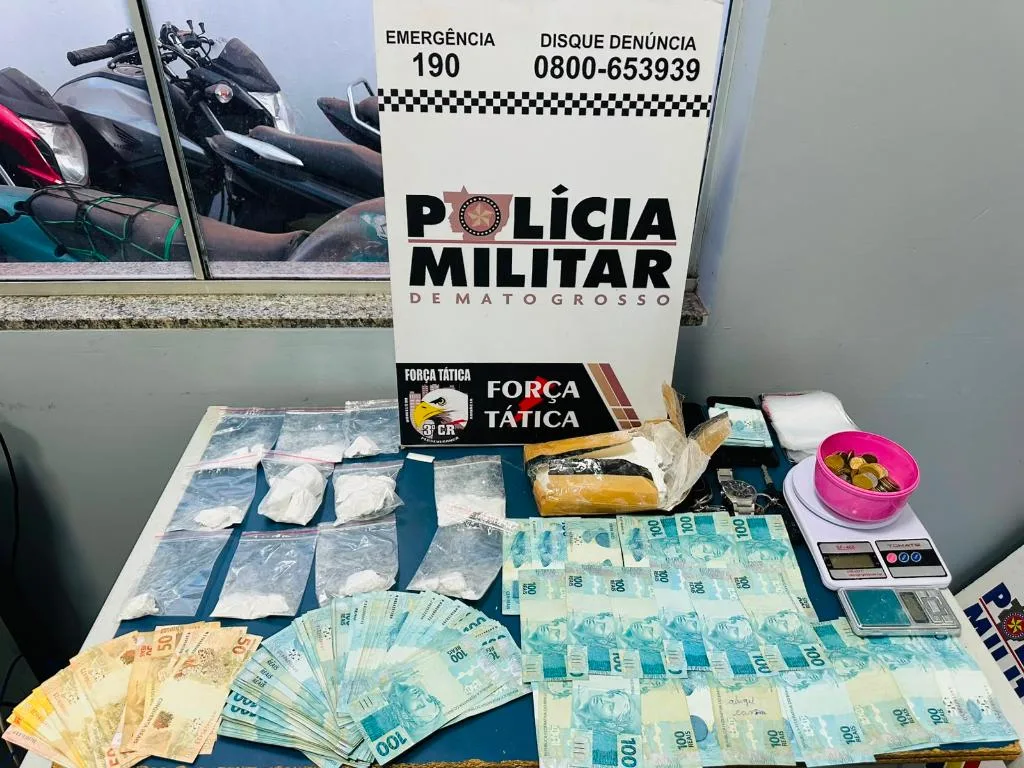 PM prende três faccionados e apreende drogas e R$ 16,7 mil da venda de entorpecentes