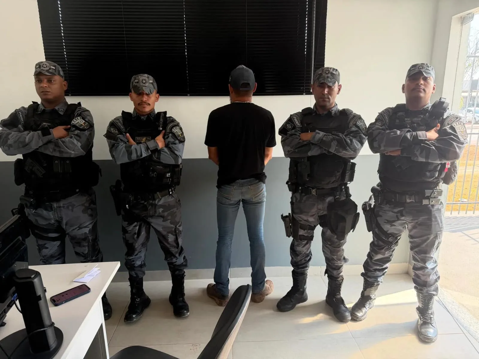 RAIO cumpre mandado de prisão contra suspeito de violência doméstica em Guarantã do Norte