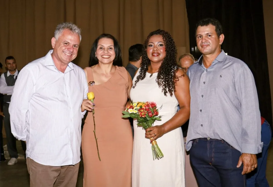 Novo Mundo realiza casamento comunitário para 17 casais e celebra histórias de amor construídas ao longo de décadas